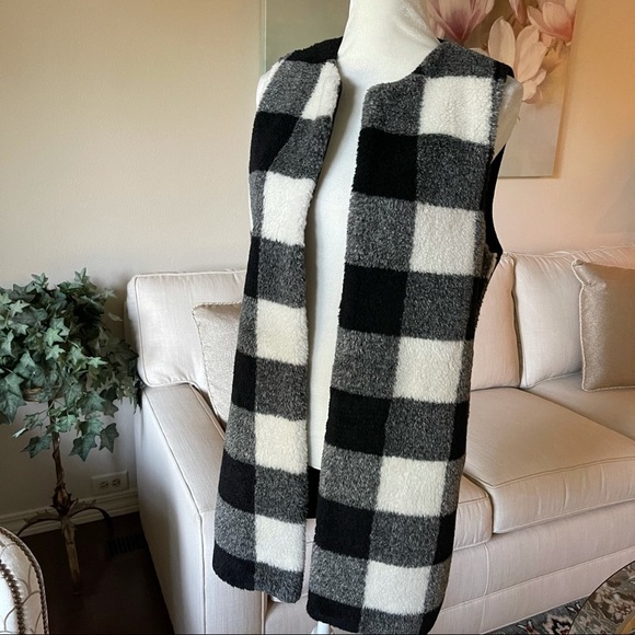 Talbots Wool Blend Buffalo Plaid Long Vest in Black,  White and Gray - Picture 9 of 16
